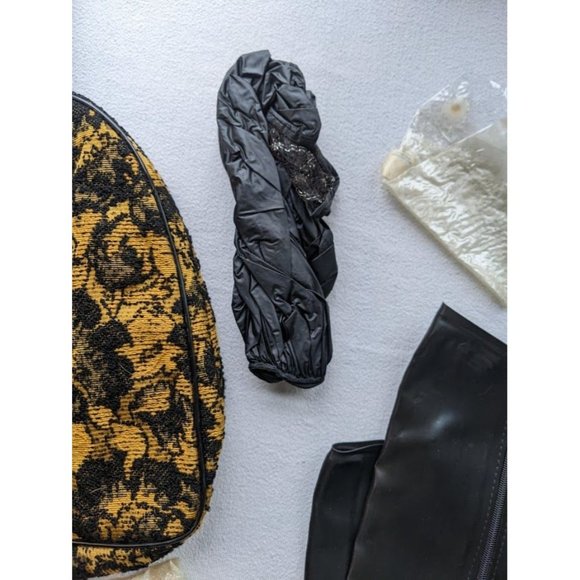 Vintage 50s Totes Rain Tapestry Carrying Case Umbrella Bonnet Galoshes Jacket - Picture 6 of 13